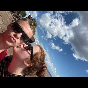 Meet your Posher, Chloe